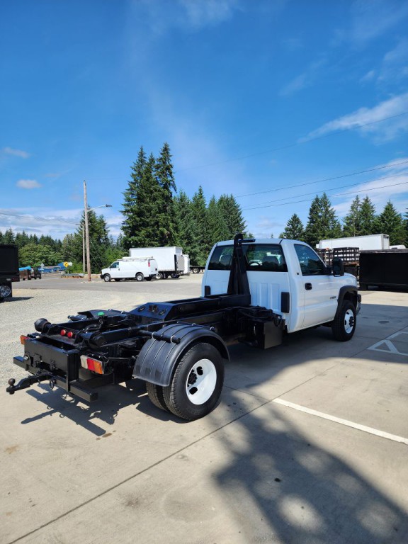 2004 Chevrolet Silverado 1500 Image 15
