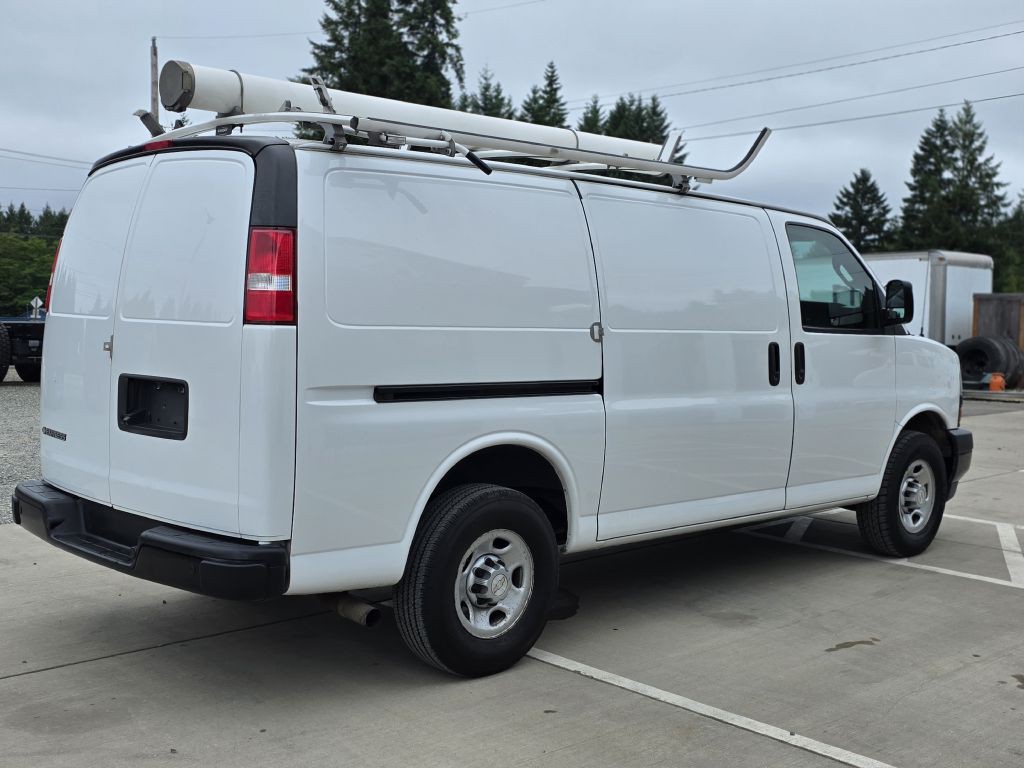 2018 Chevrolet Express Image 5