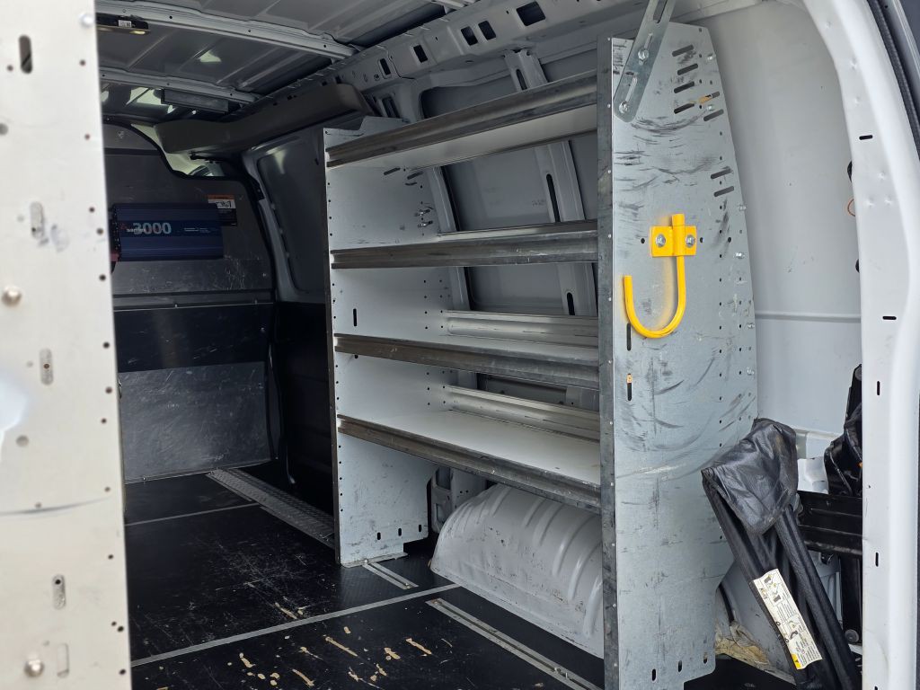 2018 Chevrolet Express Image 9