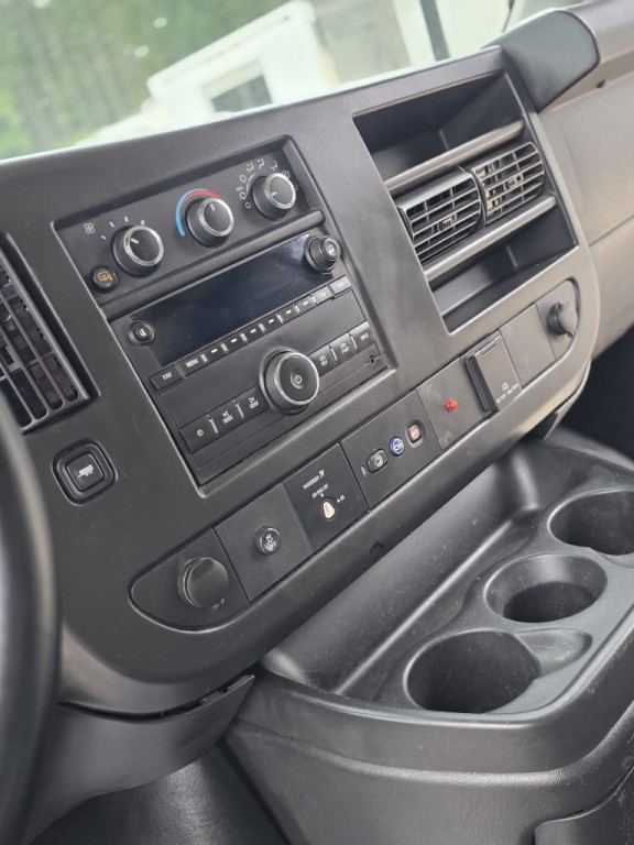 2018 Chevrolet Express Image 13