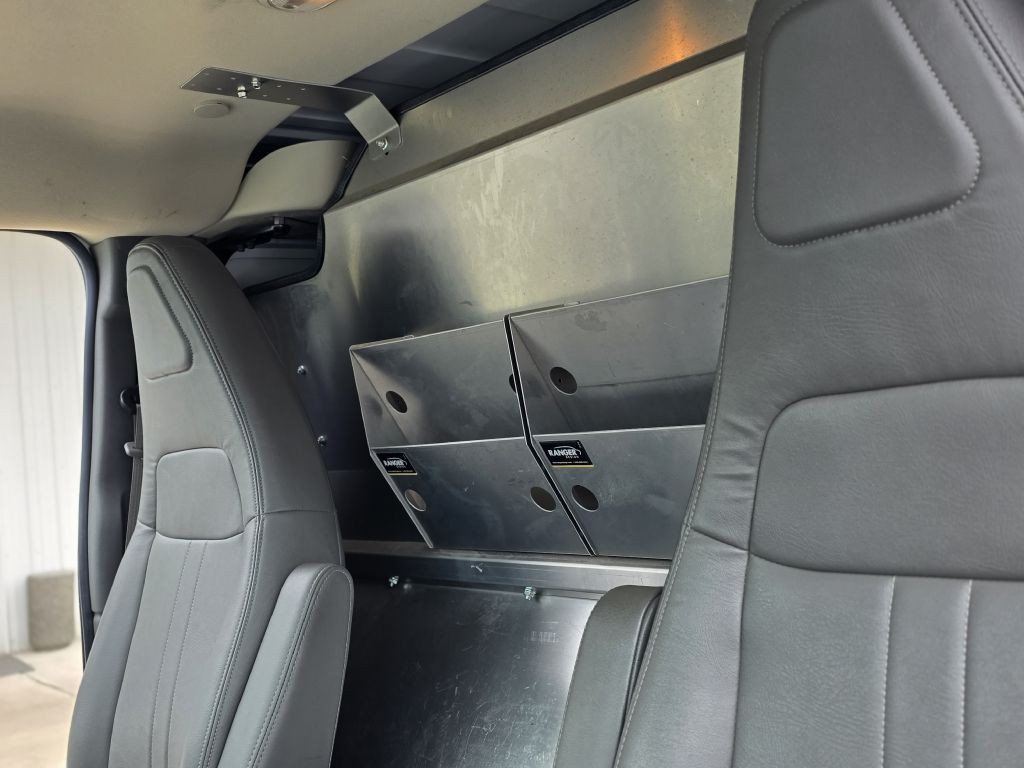 2018 Chevrolet Express Image 14