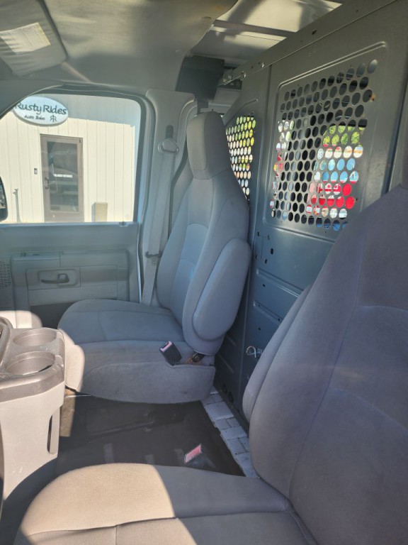 2012 Ford Econoline Image 10