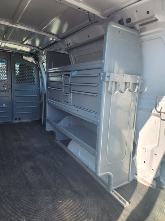 2012 Ford Econoline Image 13