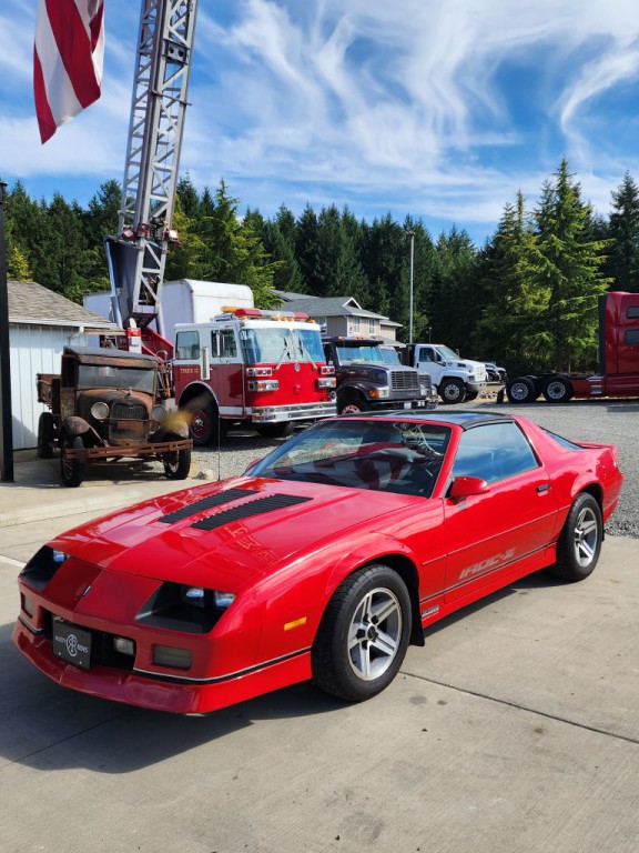 1986 Chevrolet Camaro Image 2