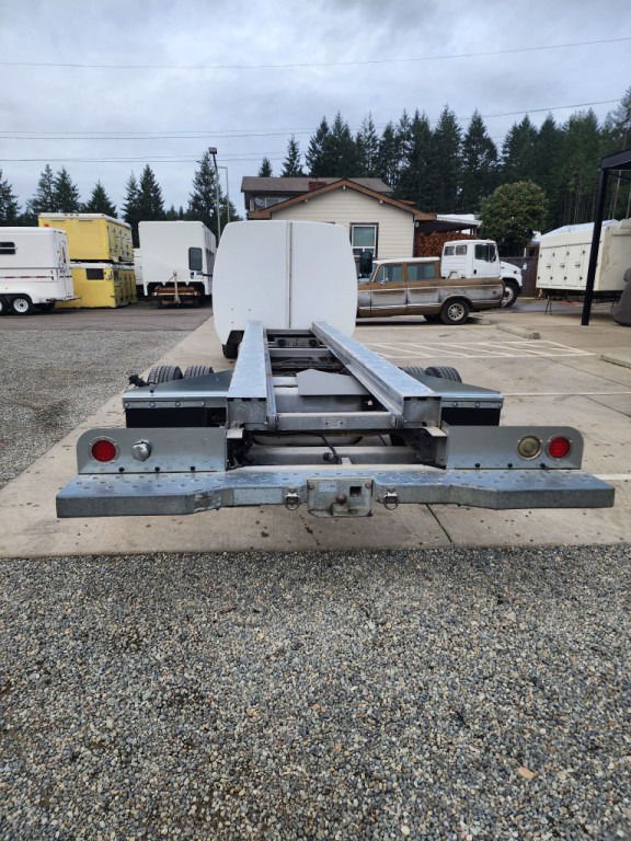 2011 Ford Econoline Image 4