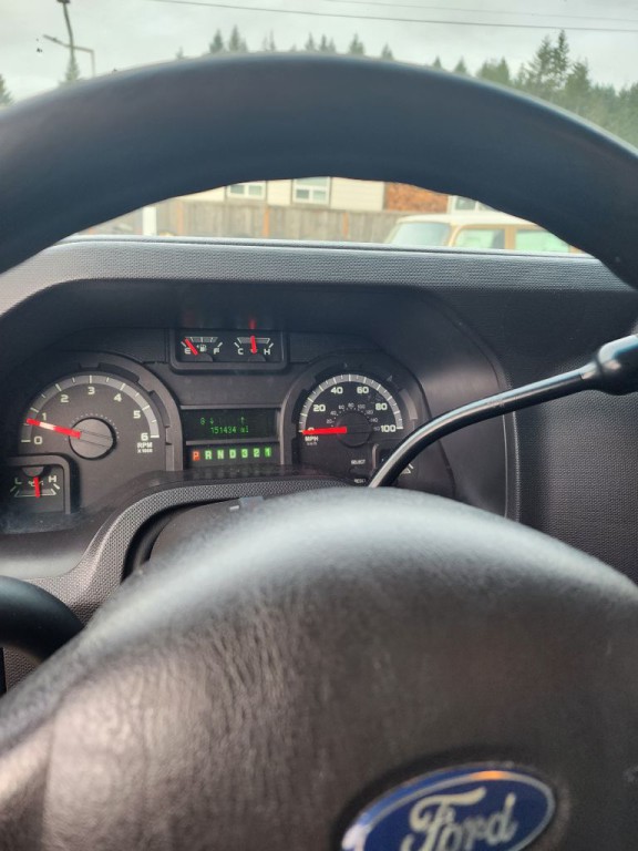 2011 Ford Econoline Image 10