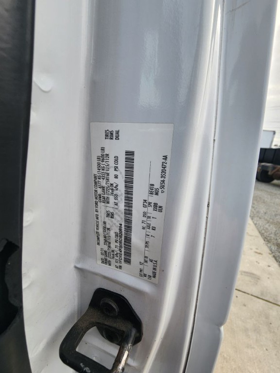 2011 Ford Econoline Image 13