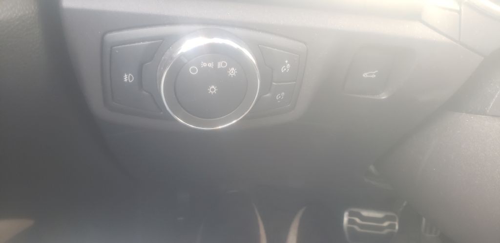 2016 Ford Fusion Image 18