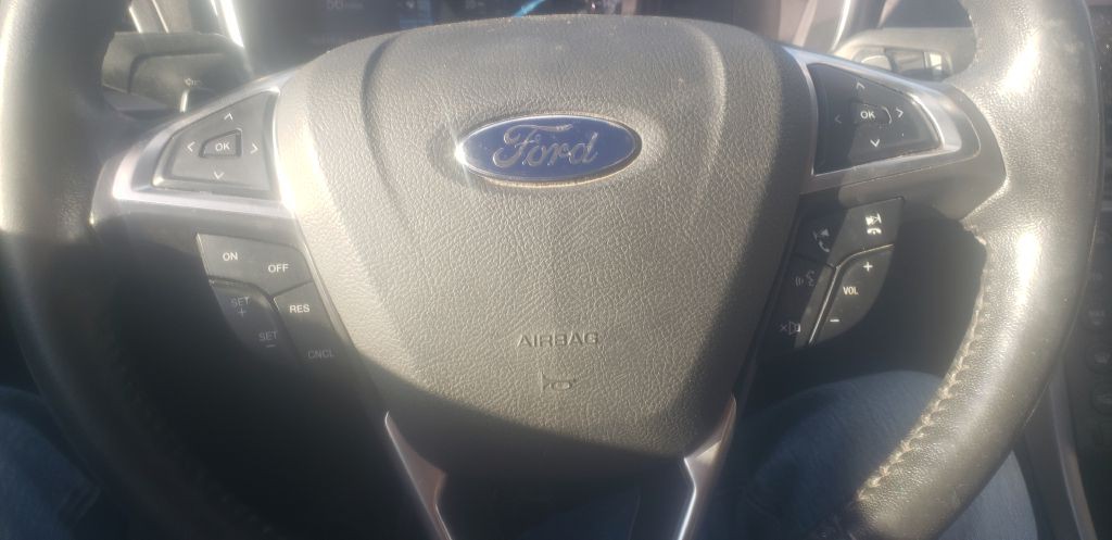 2016 Ford Fusion Image 19