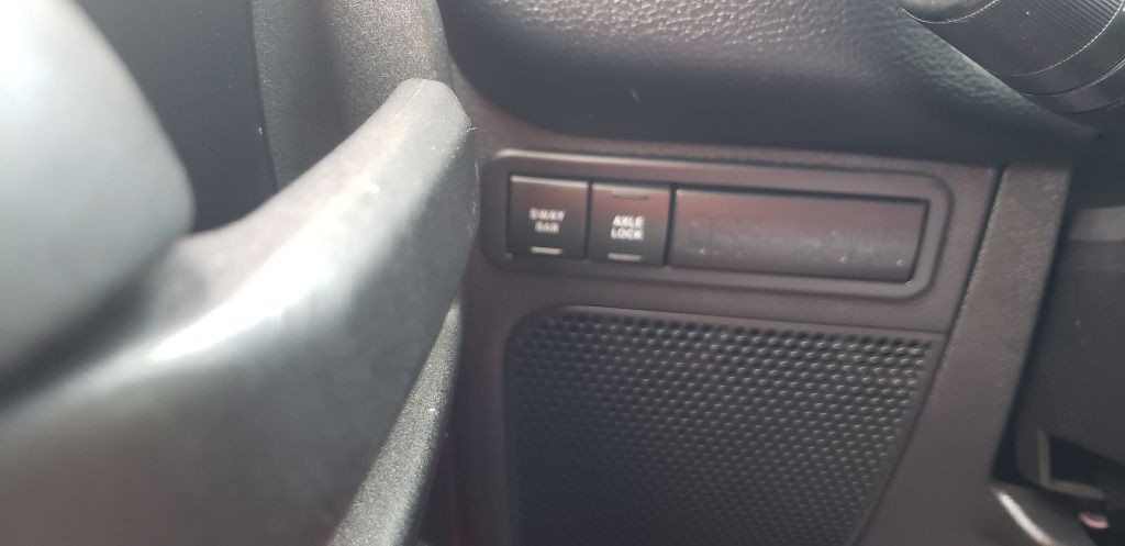 2012 Jeep Wrangler Image 23
