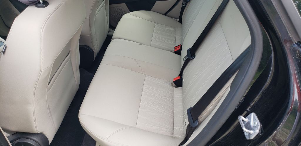 2017 Ford Focus Image 14