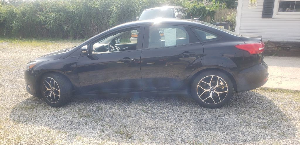 2017 Ford Focus Image 3