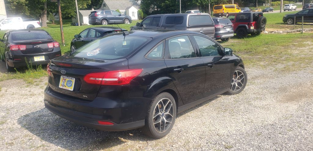 2017 Ford Focus Image 6