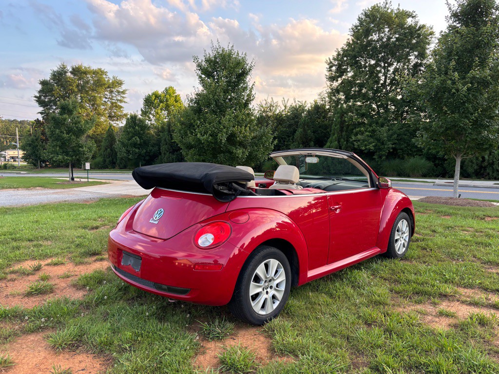 2009 Volkswagen Beetle Image 5