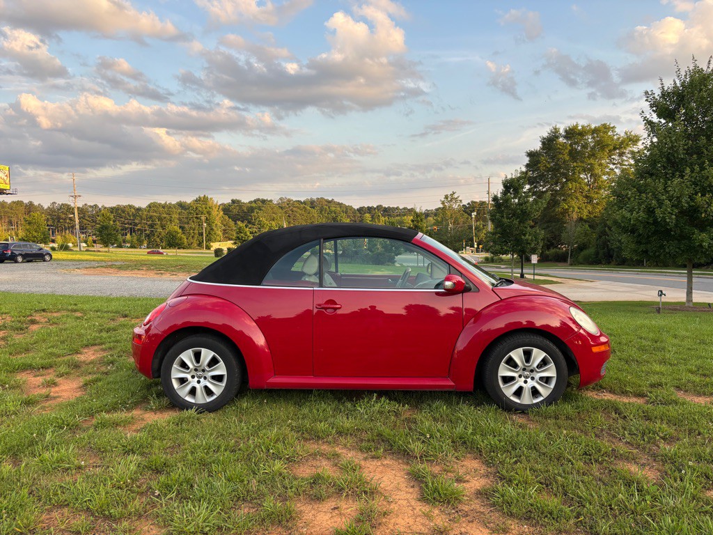 2009 Volkswagen Beetle Image 19