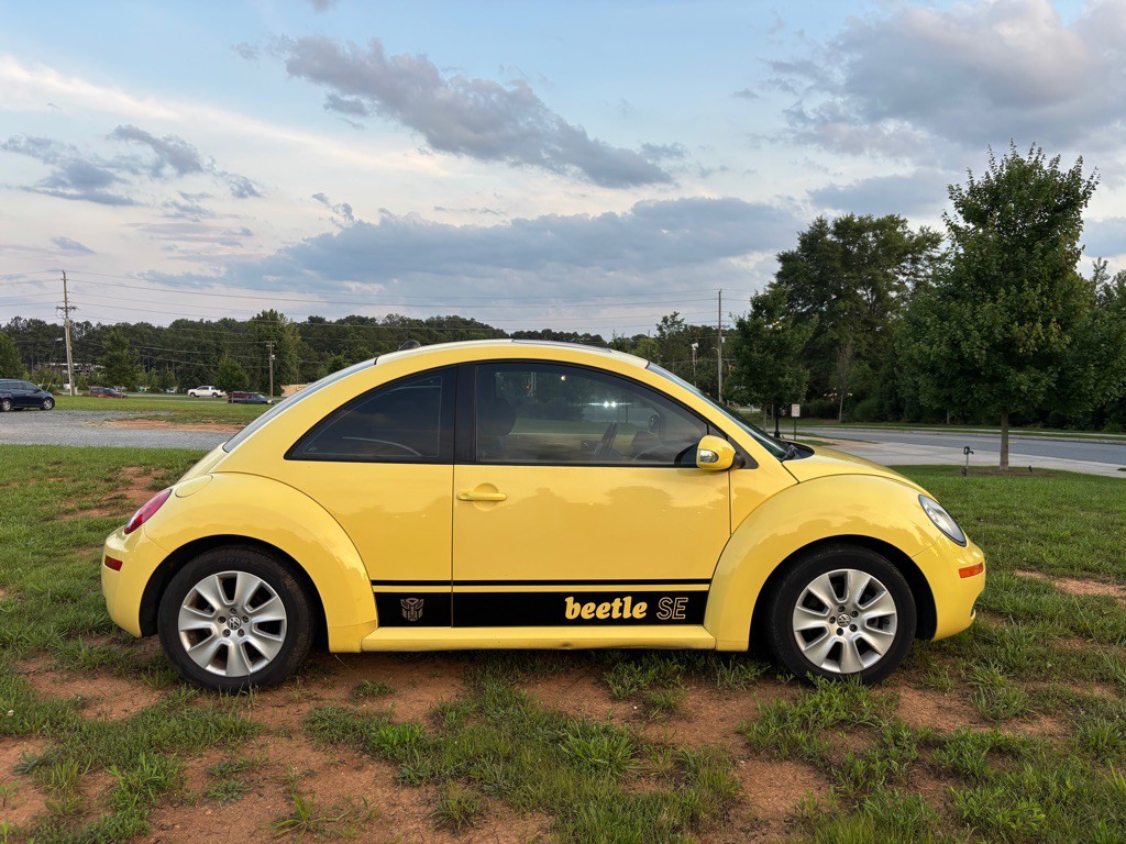 2008 Volkswagen Beetle Image 4