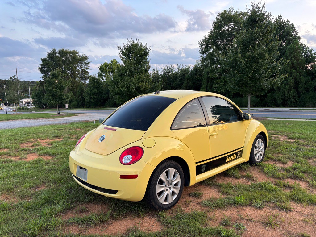 2008 Volkswagen Beetle Image 5