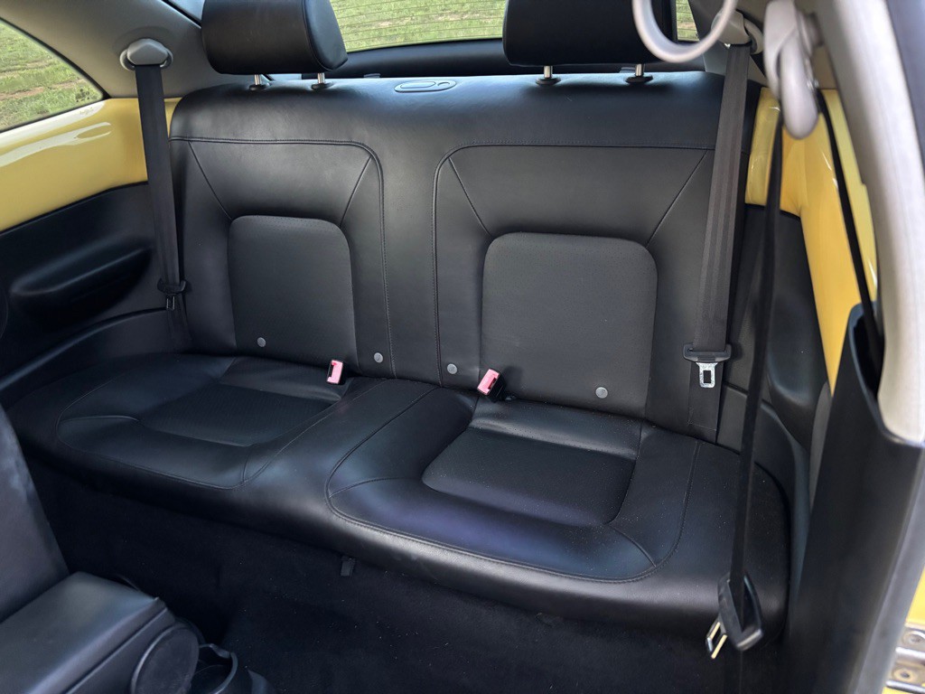 2008 Volkswagen Beetle Image 11