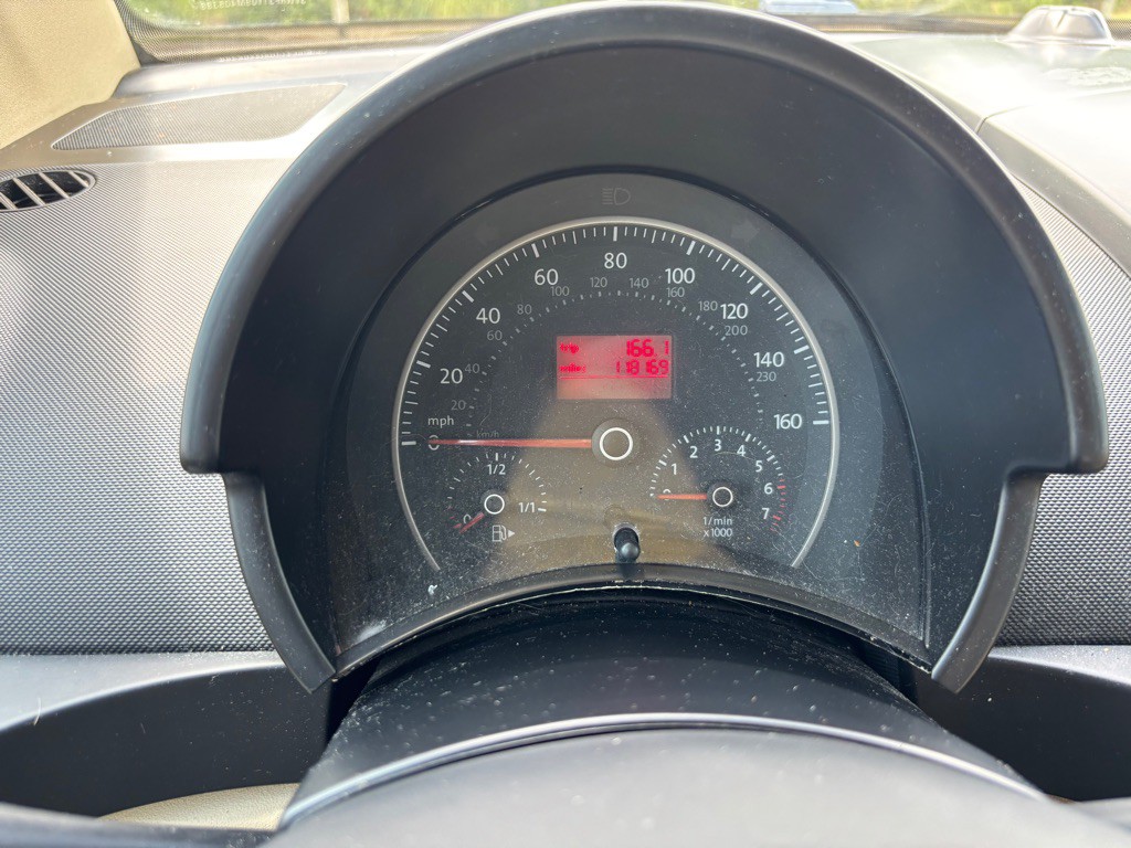 2009 Volkswagen Beetle Image 13