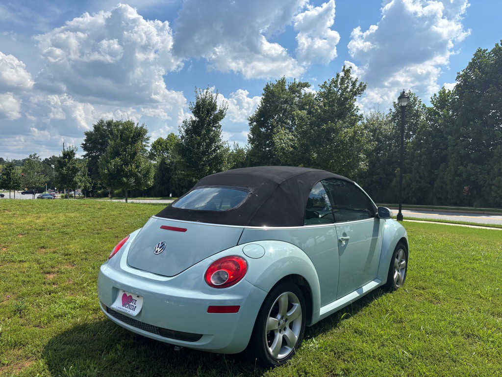 2006 Volkswagen Beetle Image 6