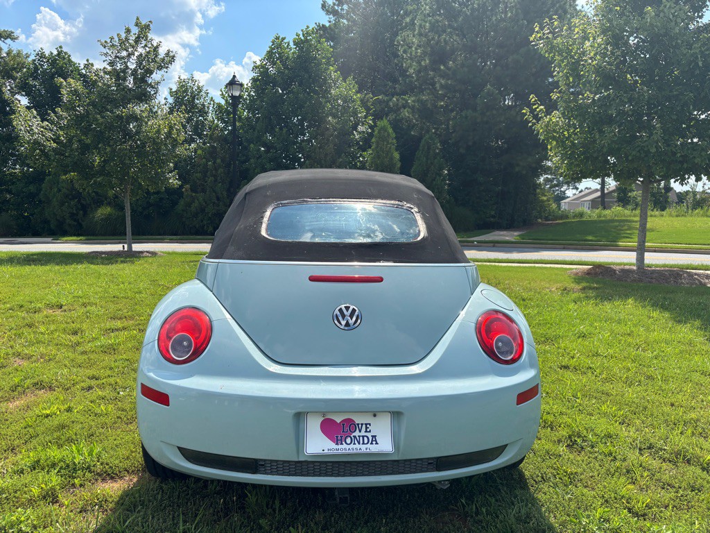 2006 Volkswagen Beetle Image 7