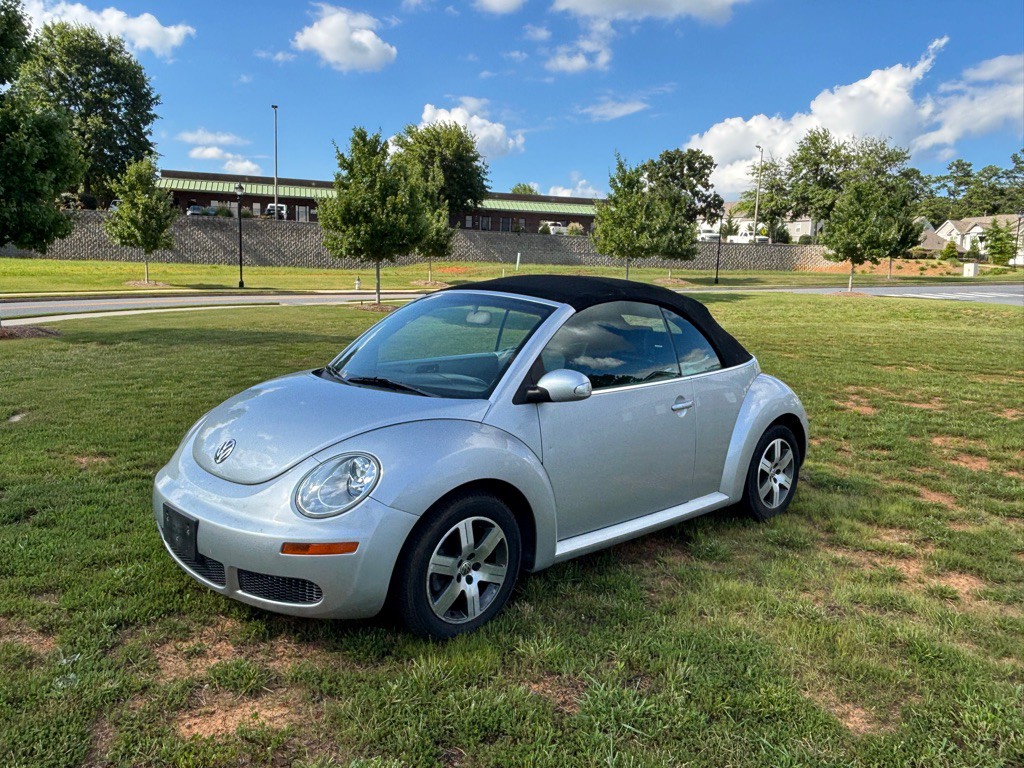 2006 Volkswagen Beetle Image 6