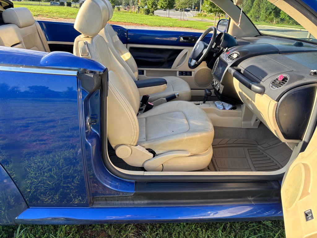 2008 Volkswagen Beetle Image 18