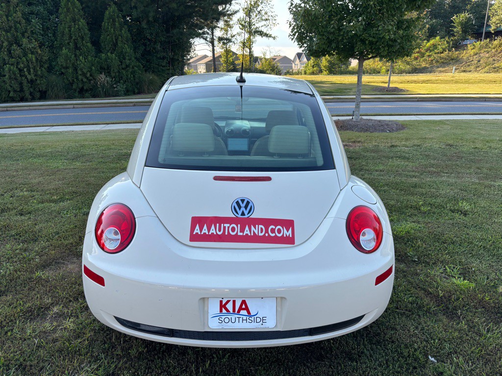 2009 Volkswagen Beetle Image 7