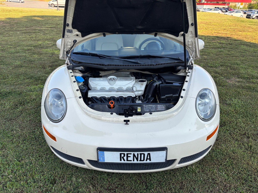 2009 Volkswagen Beetle Image 18