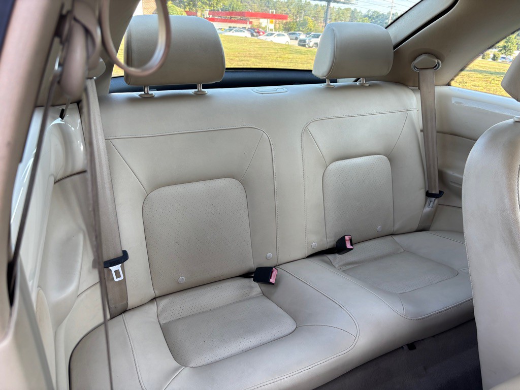 2009 Volkswagen Beetle Image 14