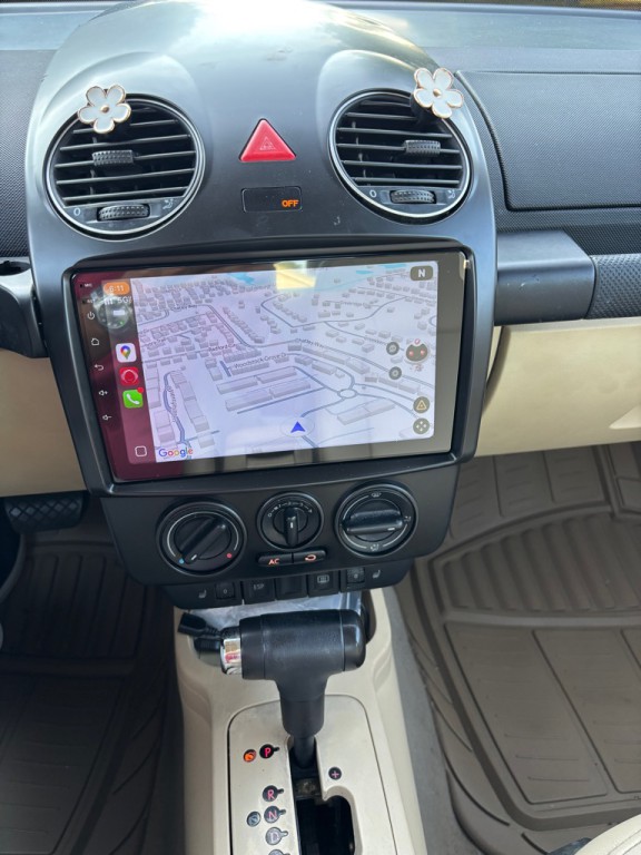 2009 Volkswagen Beetle Image 16