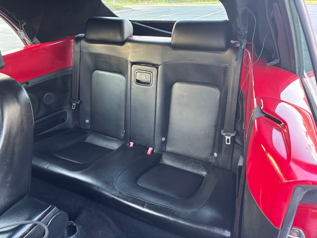 2006 Volkswagen Beetle Image 11