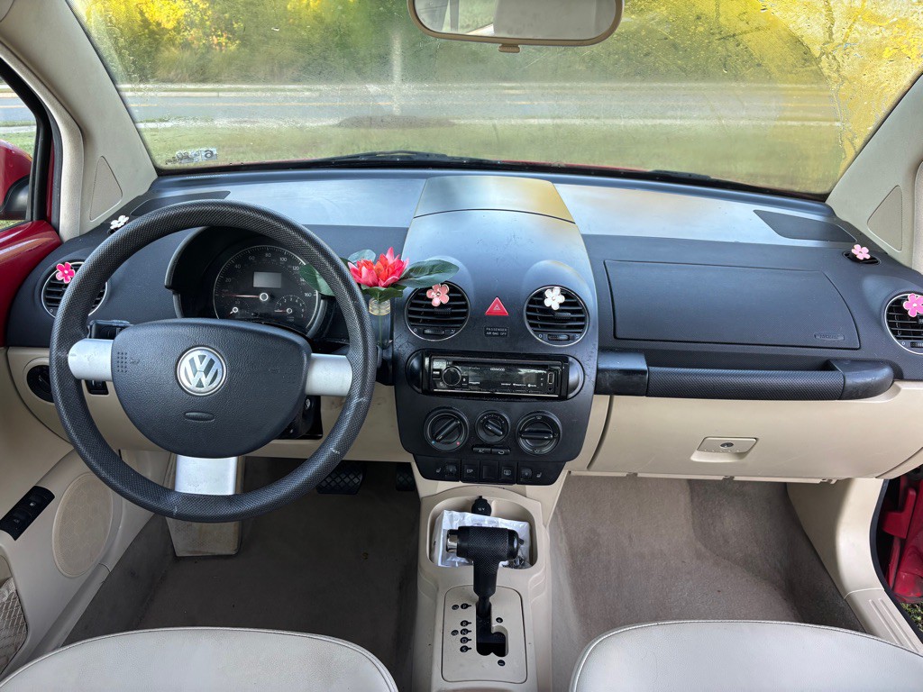 2006 Volkswagen Beetle Image 16