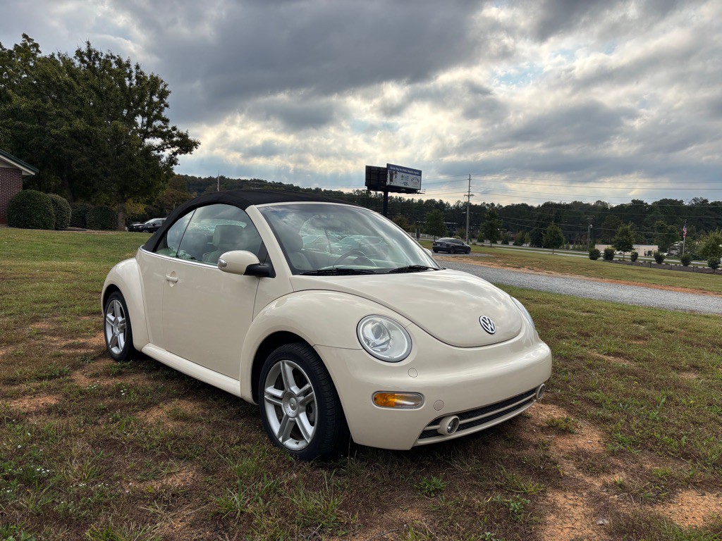 2004 Volkswagen Beetle Image 3