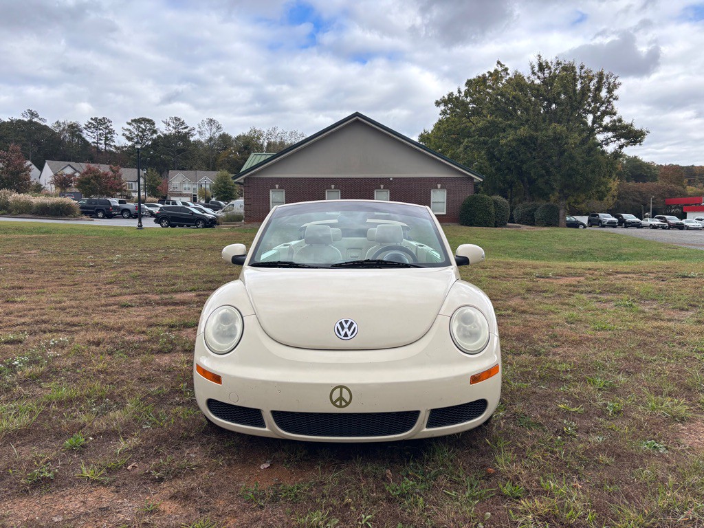 2007 Volkswagen Beetle Image 2