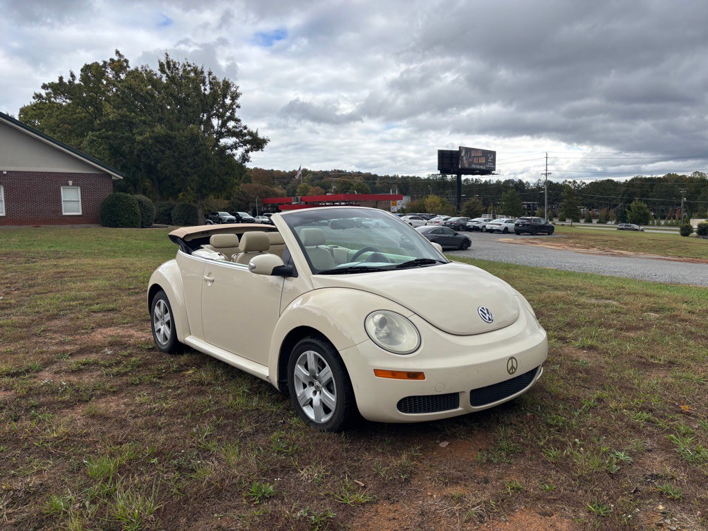 2007 Volkswagen Beetle Image 3