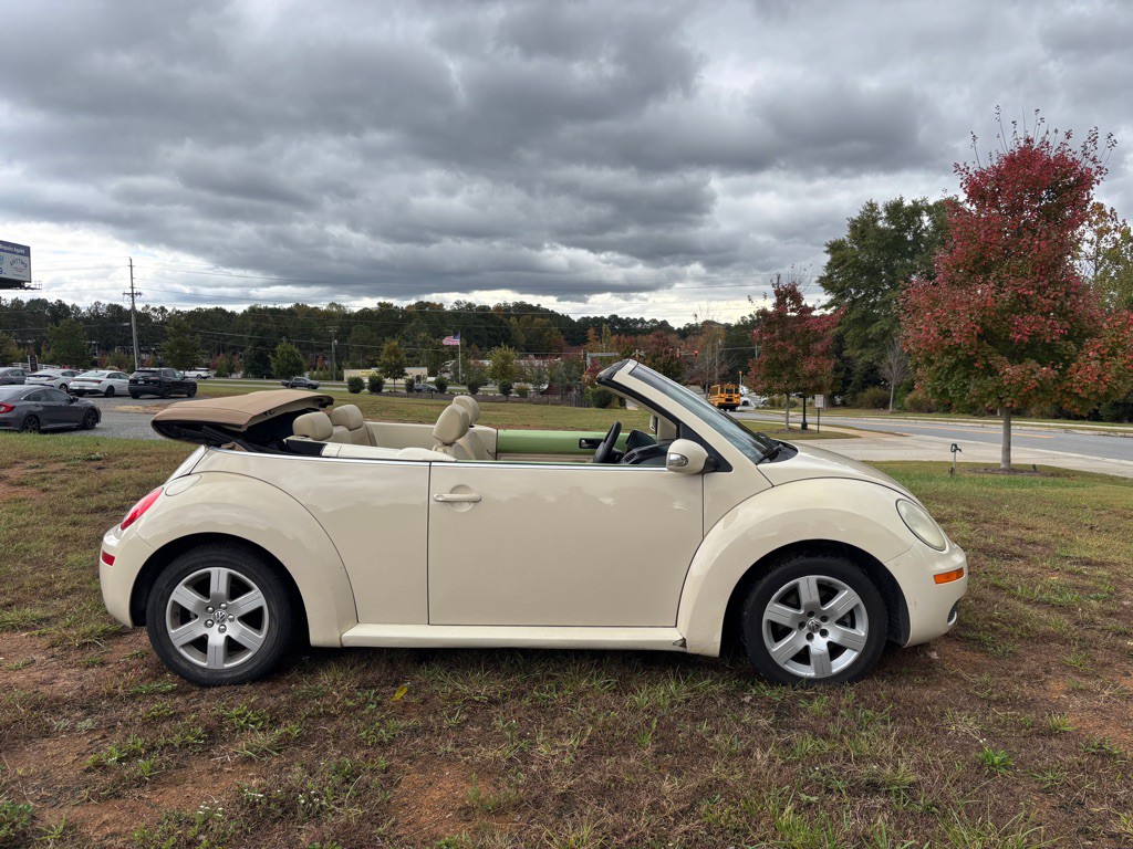 2007 Volkswagen Beetle Image 6