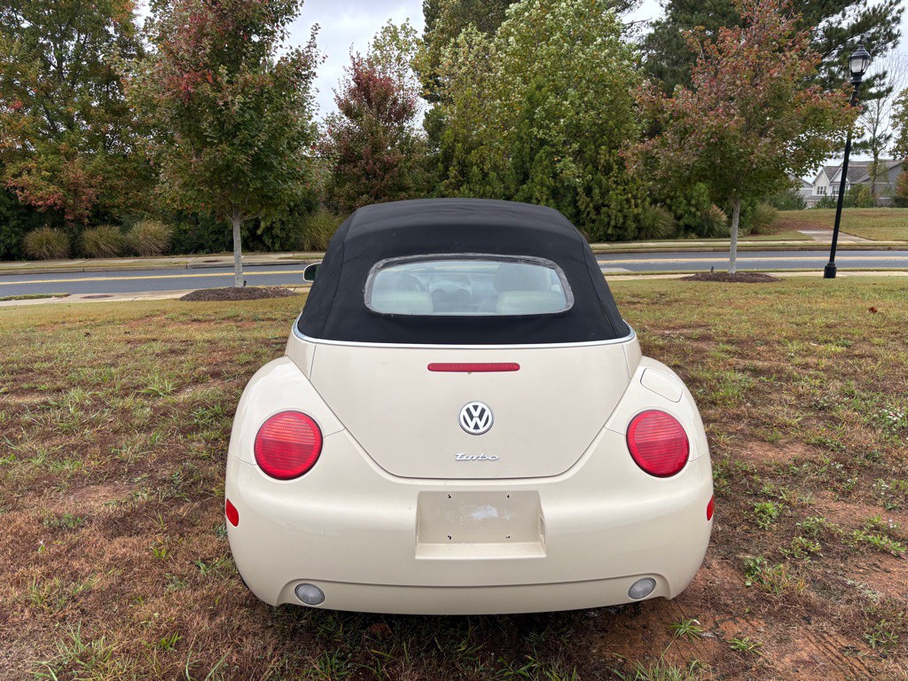 2003 Volkswagen Beetle Image 17