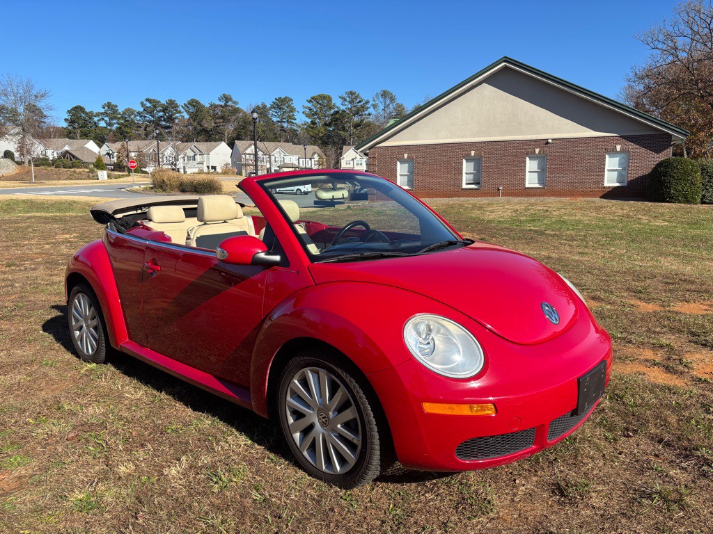 2008 Volkswagen Beetle Image 3