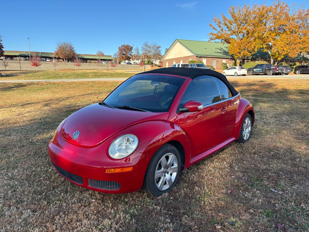 2007 Volkswagen Beetle Image 4