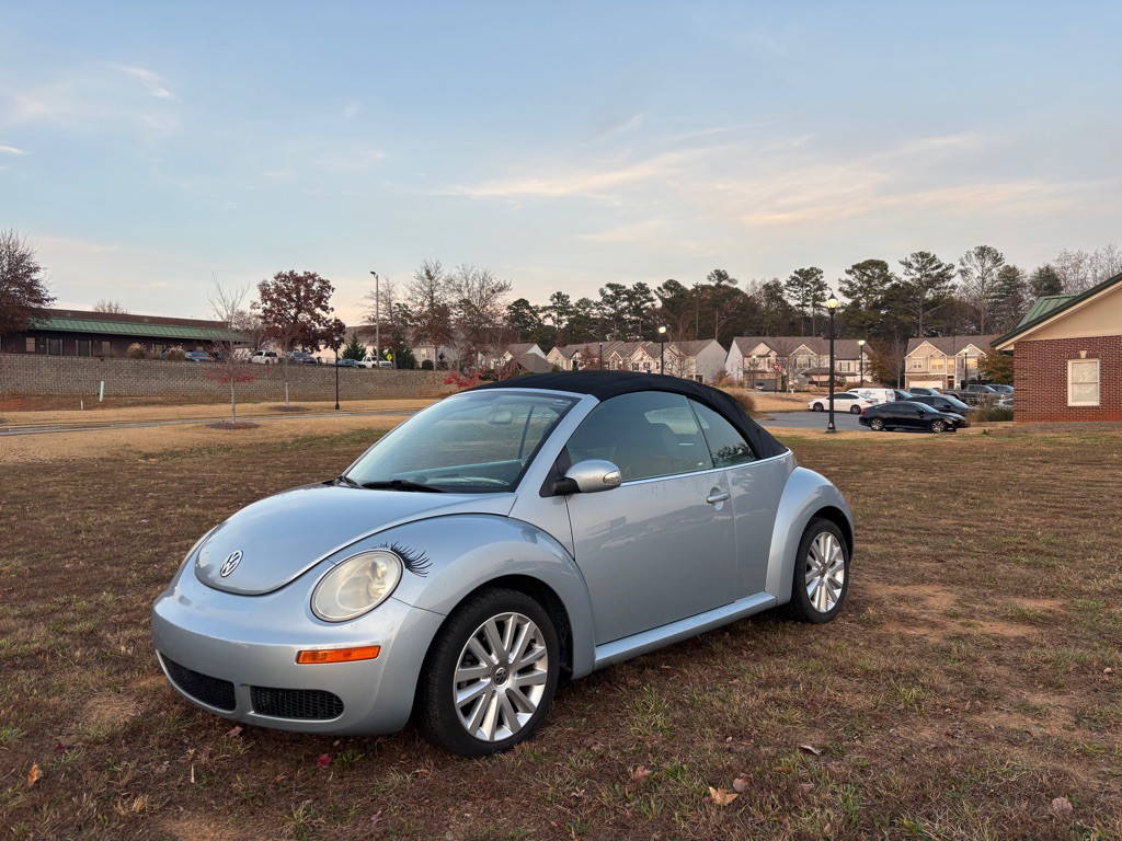 2009 Volkswagen Beetle Image 4