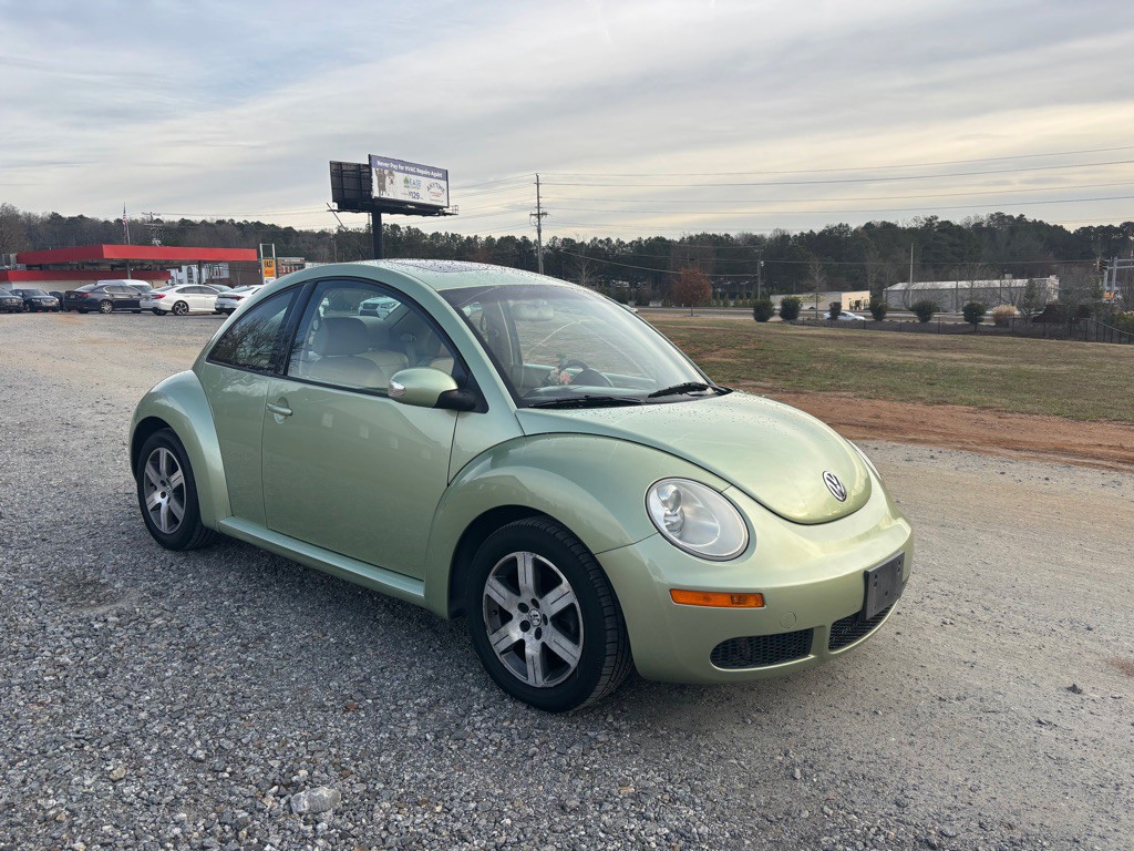 2006 Volkswagen Beetle Image 3