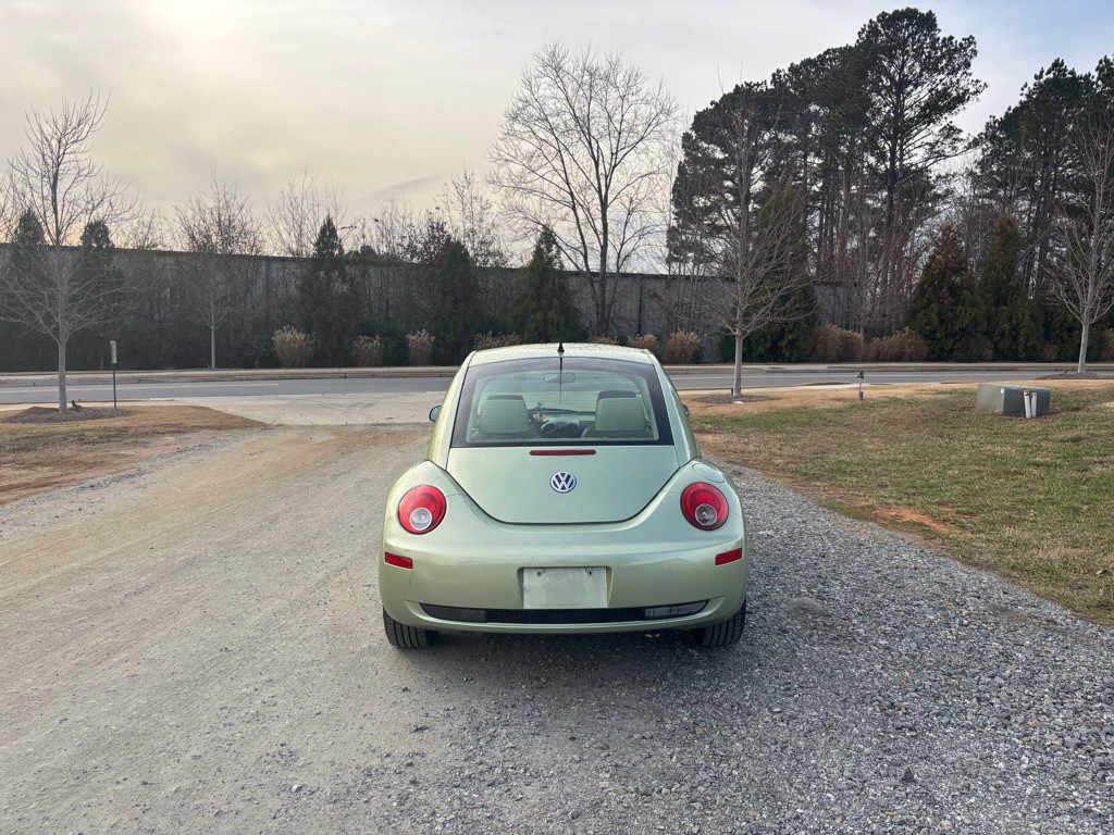 2006 Volkswagen Beetle Image 7