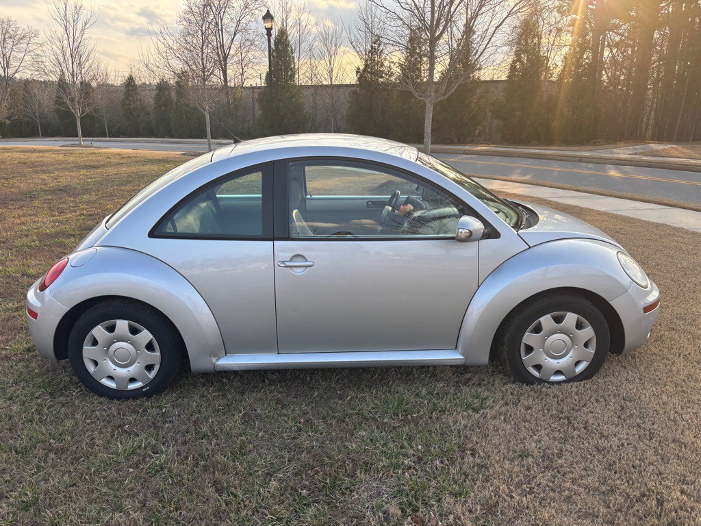 2007 Volkswagen Beetle Image 5