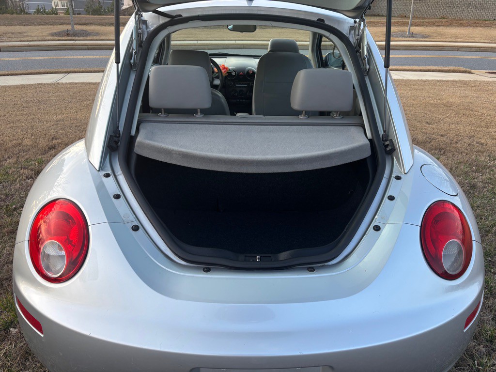 2007 Volkswagen Beetle Image 15