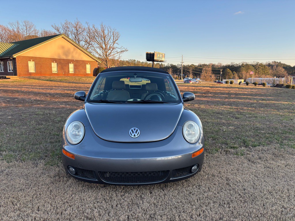 2006 Volkswagen Beetle Image 3