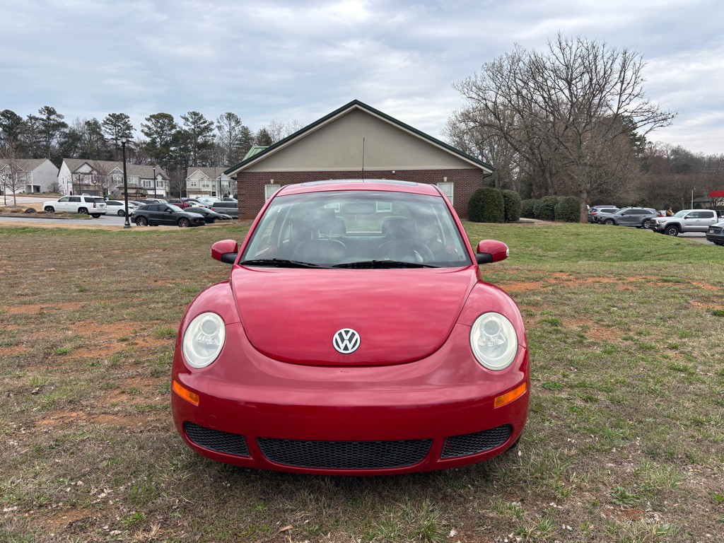 2007 Volkswagen Beetle Image 2