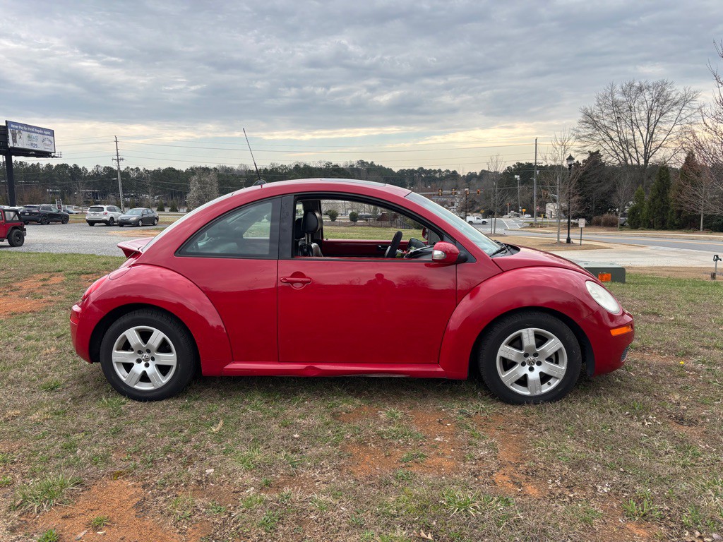 2007 Volkswagen Beetle Image 4