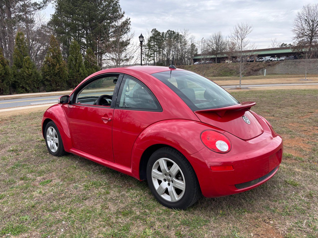 2007 Volkswagen Beetle Image 8