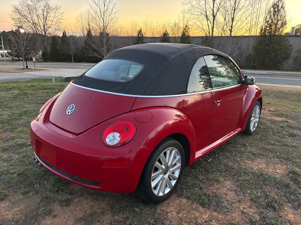 2008 Volkswagen Beetle Image 16